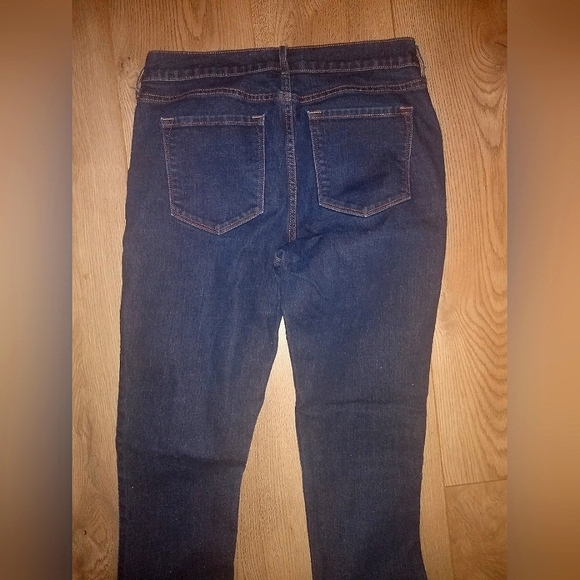 Old Navy Original Mid Rise Jeans - Picture 2 of 10